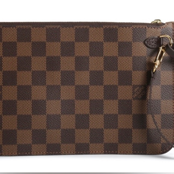 Authentic GM Pouchette - Picture 2 of 4